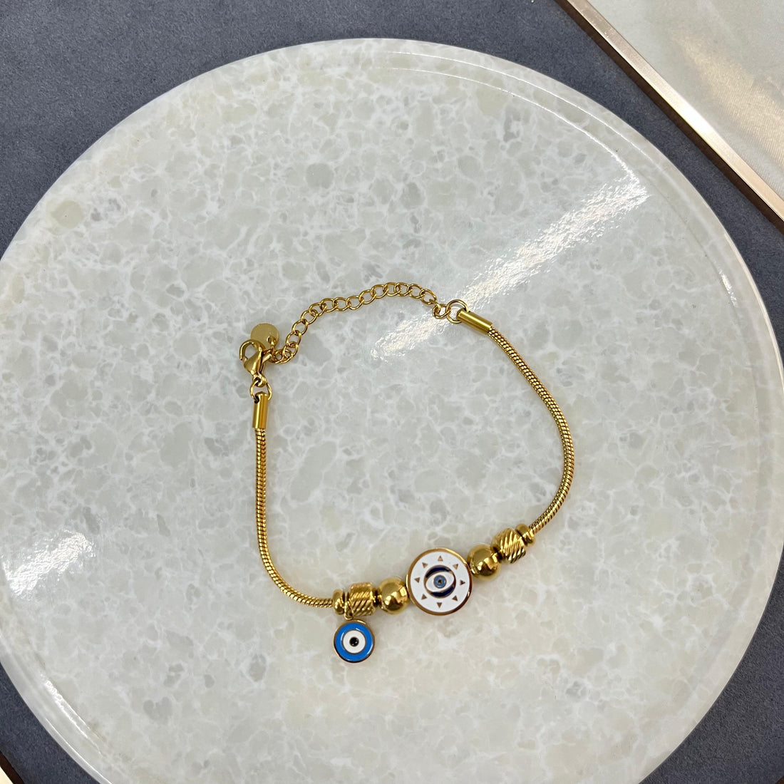 NO NAZAR CHAIN BRACELET