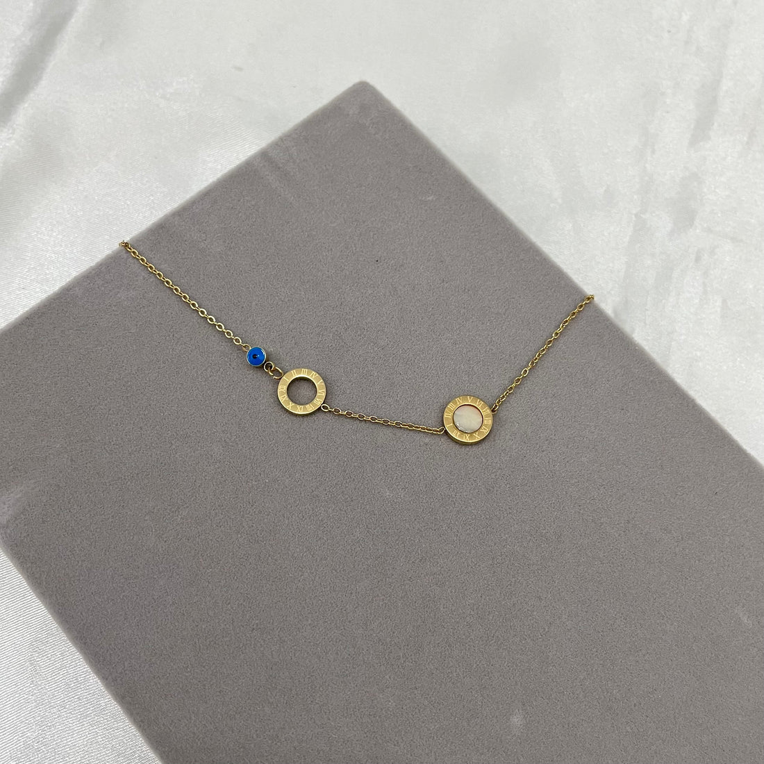 ROMAN ANKLET