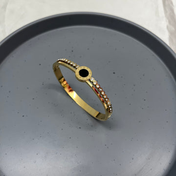 BLACK ROMAN BRACELET