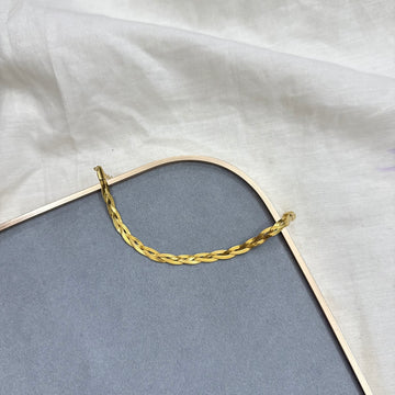 TWISTED CHAIN BRACELET