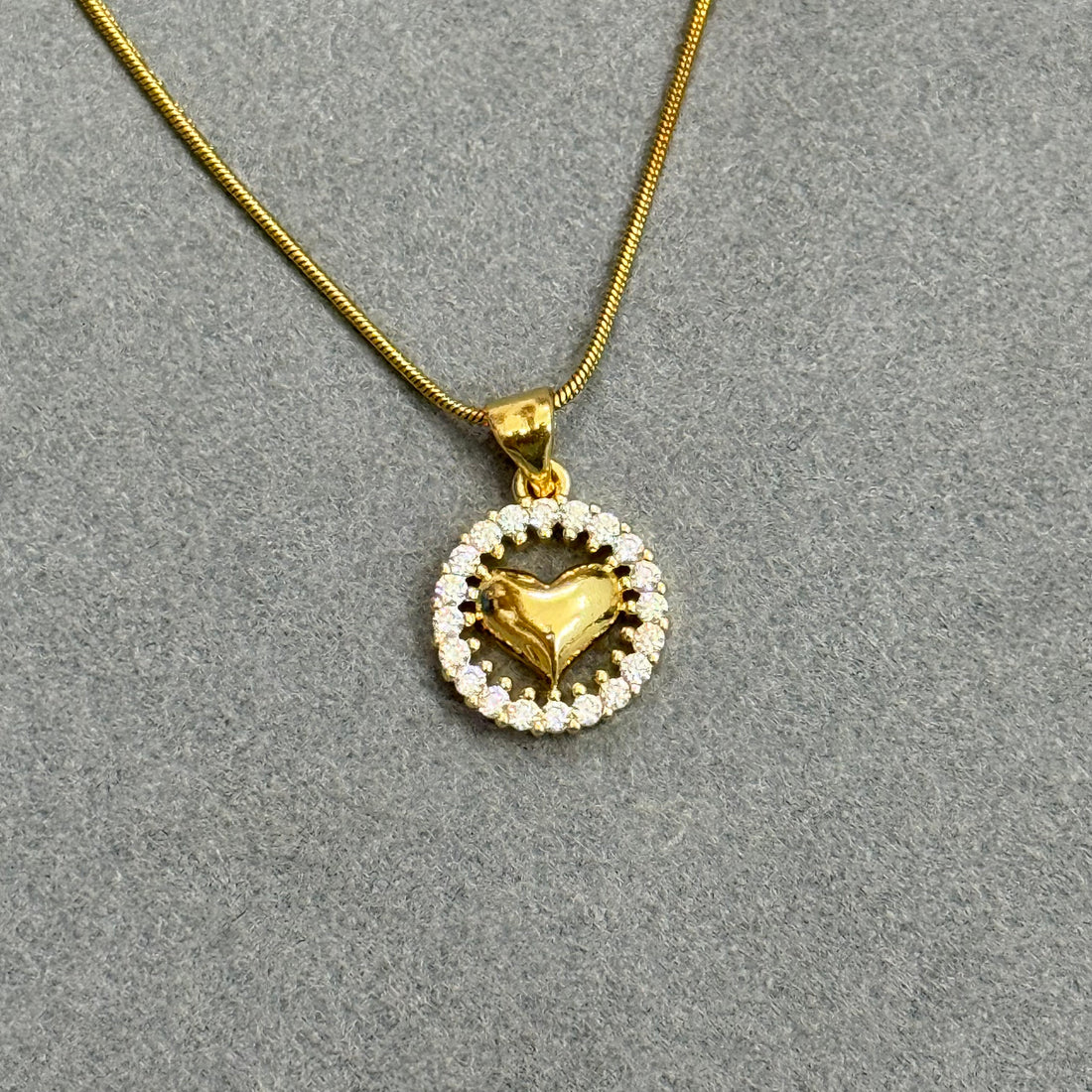 MIDDLE OF HEART NECKLACE