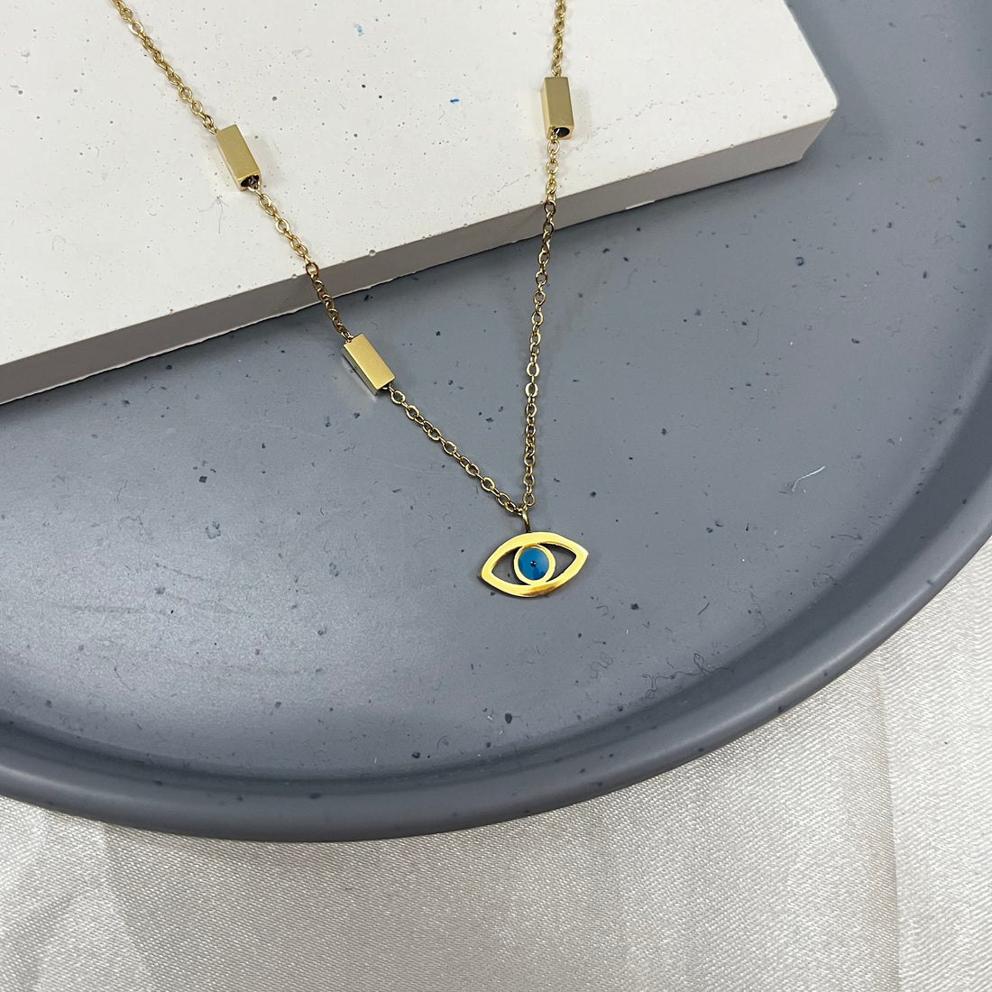 GOLD EVIL EYE NECKLACE