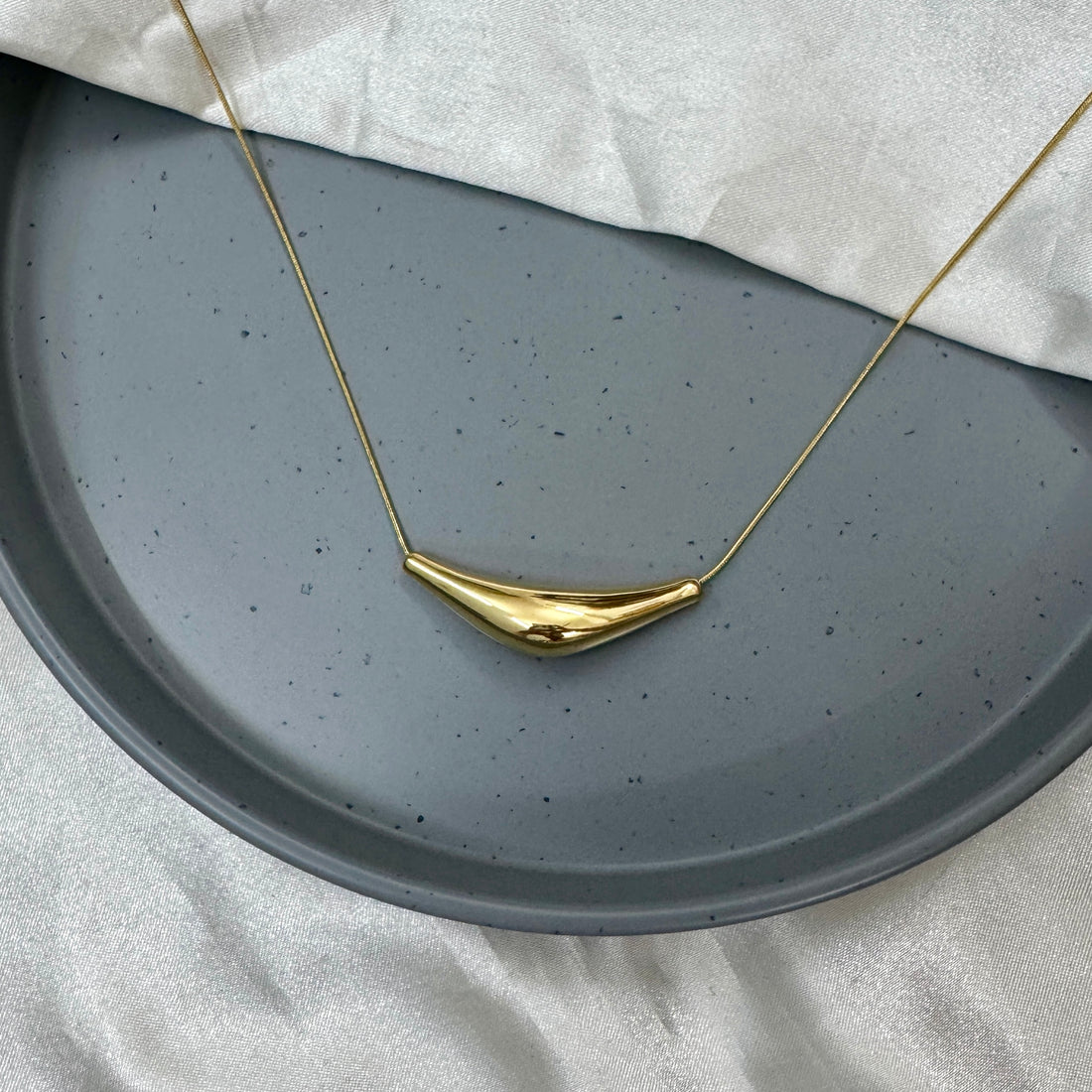 TERESA NECKLACE