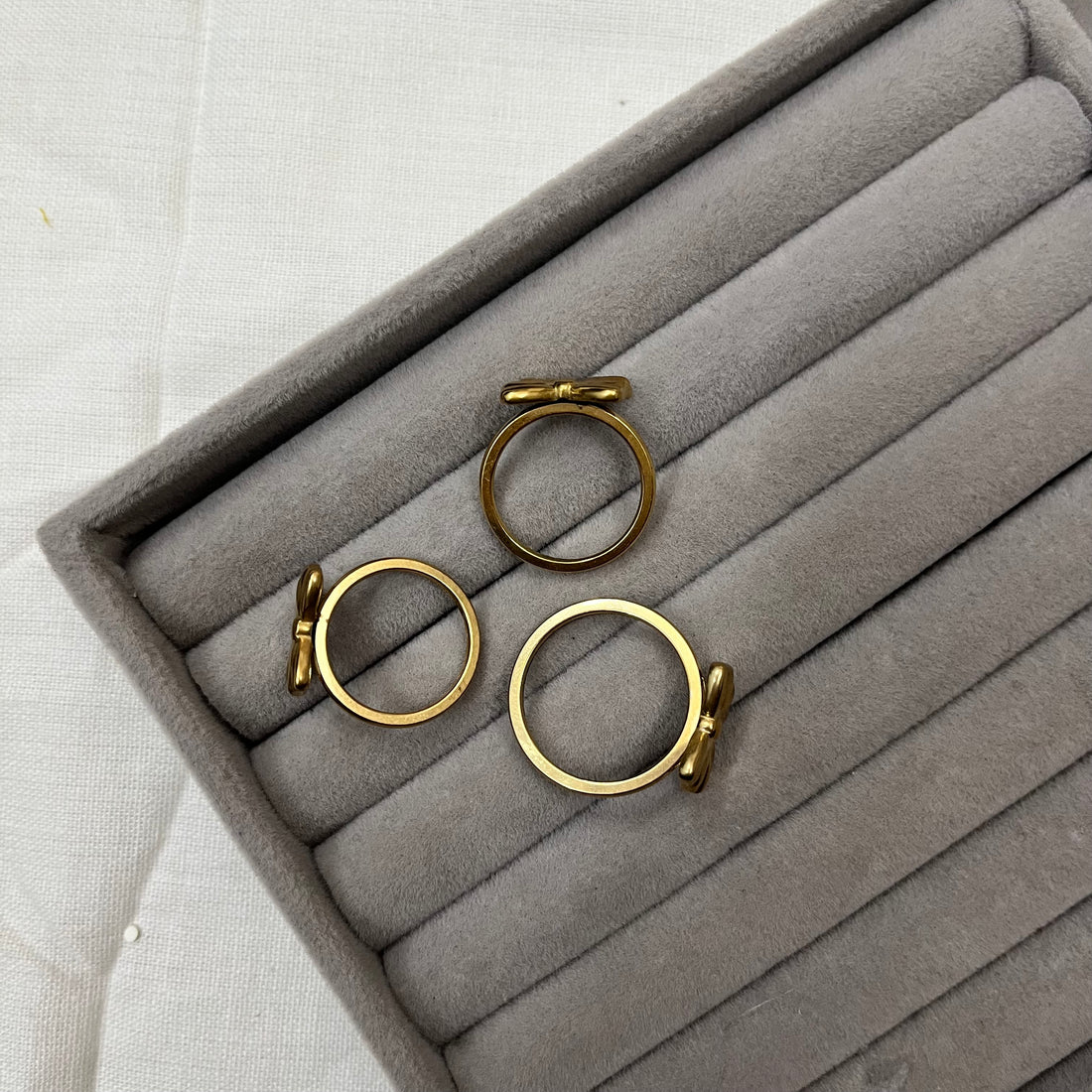 BIG BOW RING