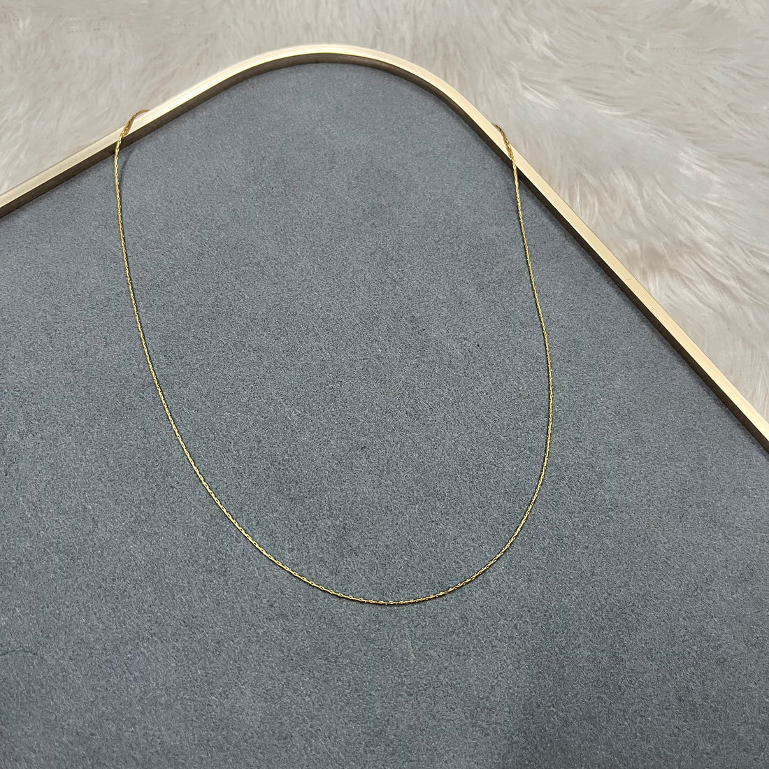 GOLD SIMPLE CHAIN