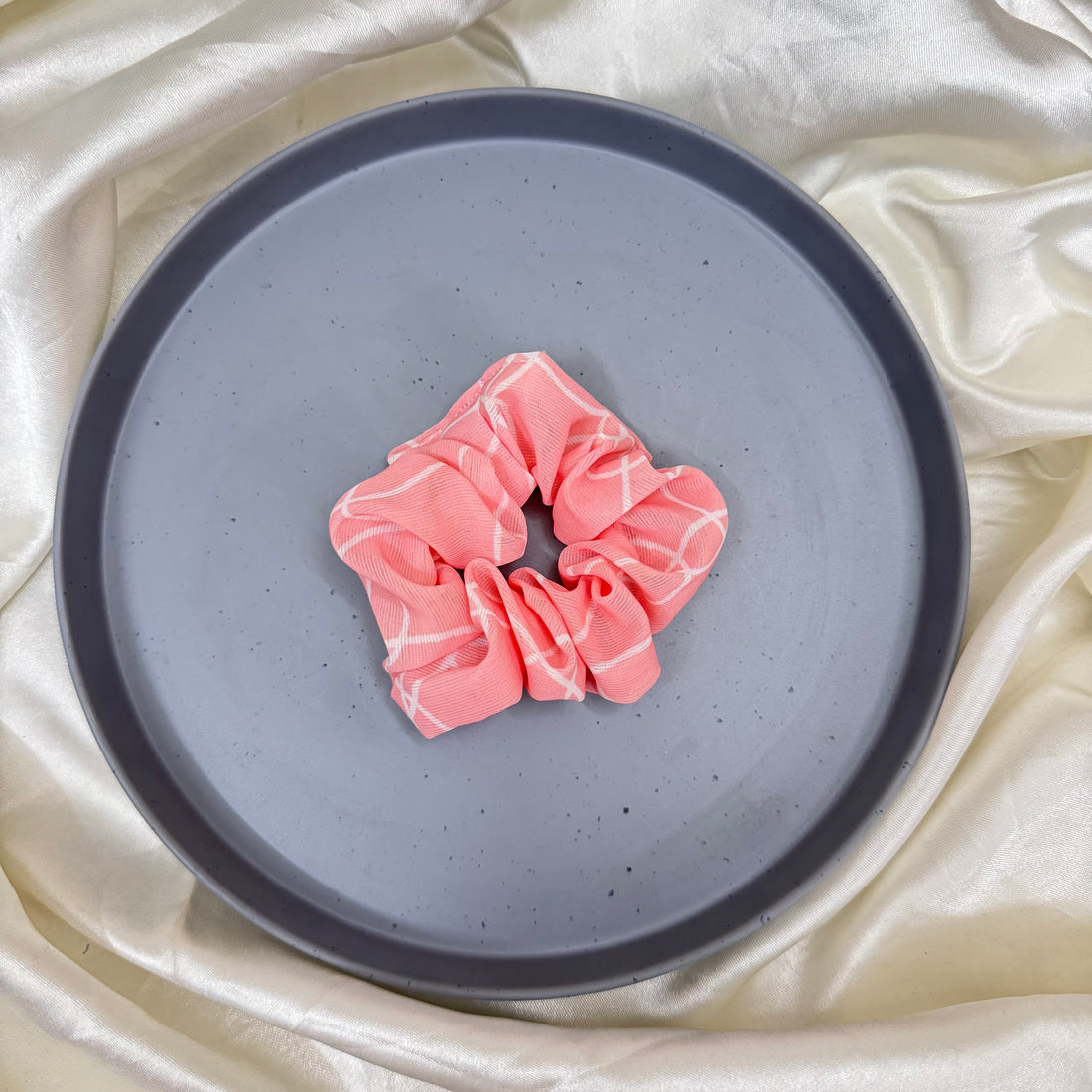 BLOCK PATTERN SCRUNCHIES