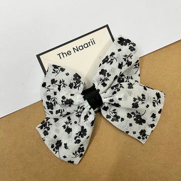 BLACK WHITE BOWS