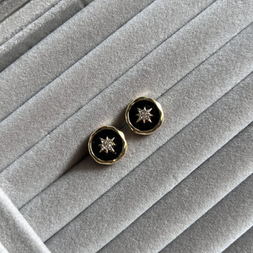 DAINTY BLACK STUD
