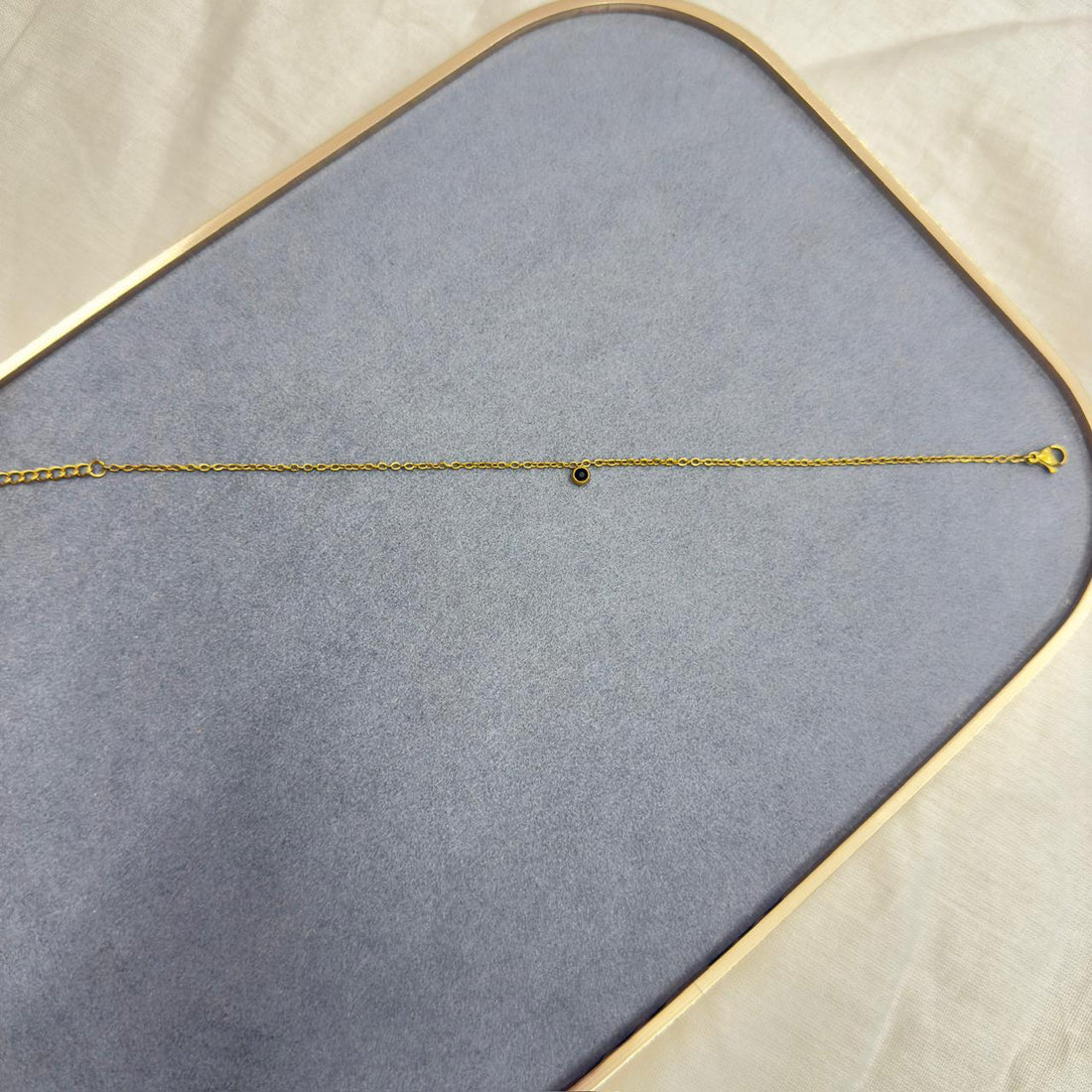 SLEEK MINIMAL ANKLET