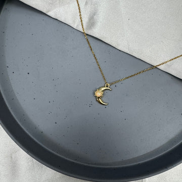 MOON PENDANT CHAIN