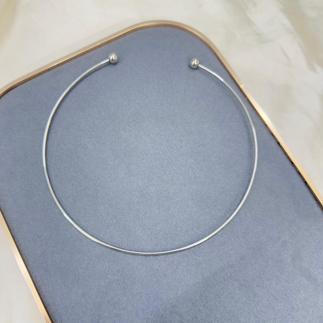 OMEGA CHOKER NECKLACE