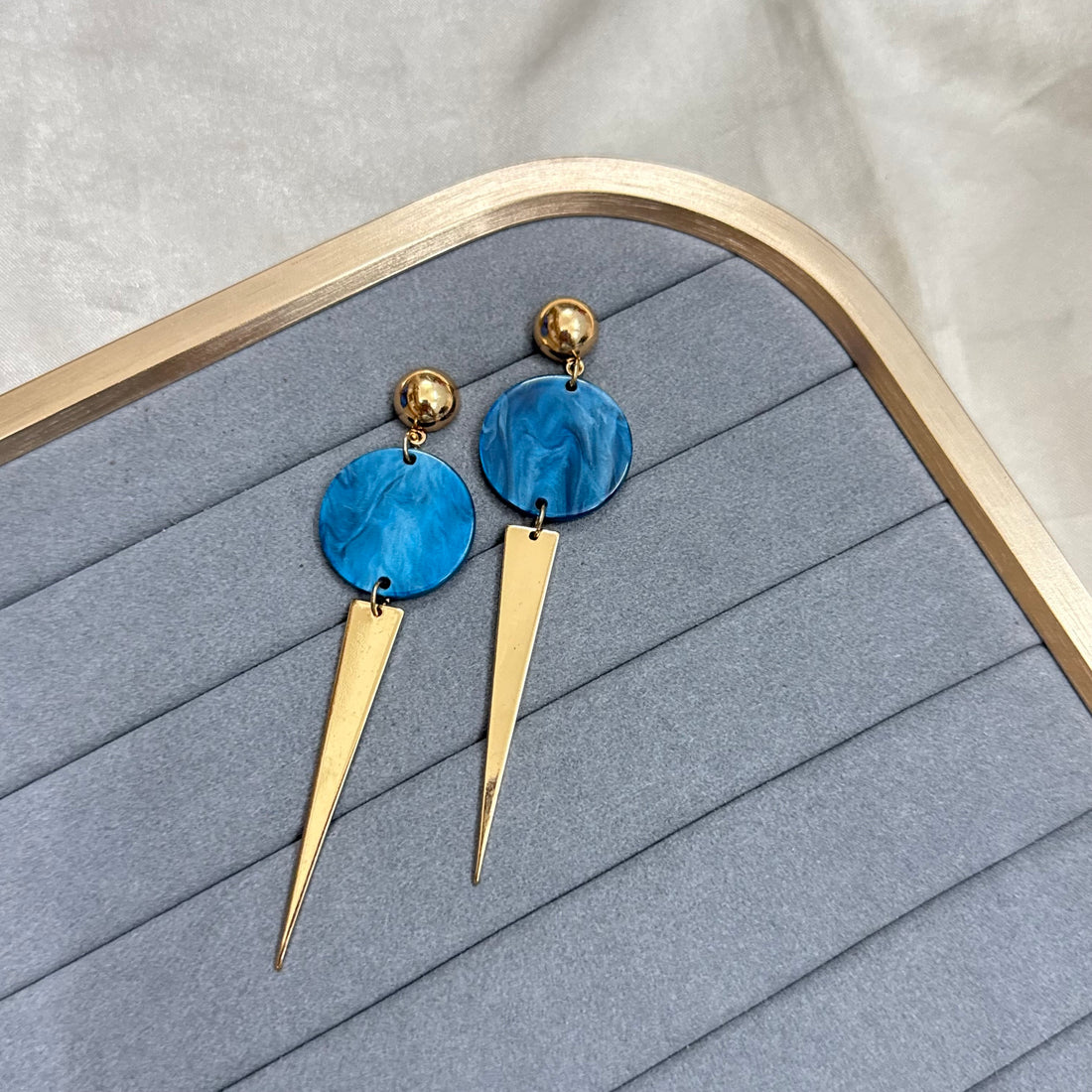 ANT'S DREAM EARRINGS
