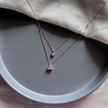 IT GIRL ROSEGOLD PLATED NECKLACE