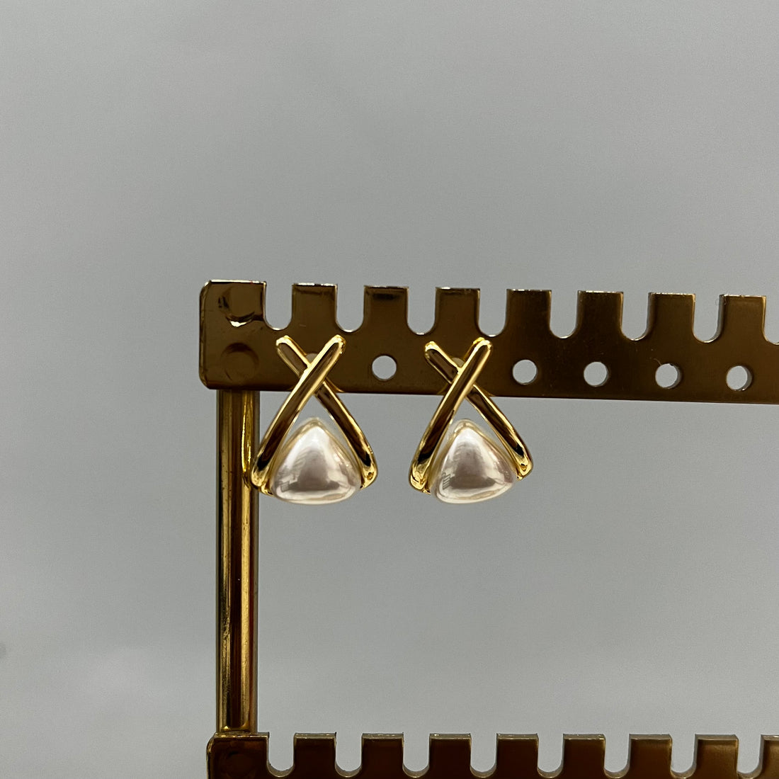 DAINTY FAUX PEARL EARRINGS