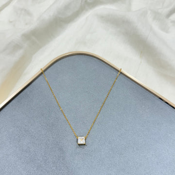 TESSIE NECKLACE