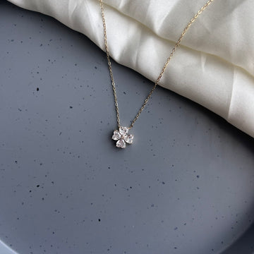 DIAMOND FLOWER NECKLACE