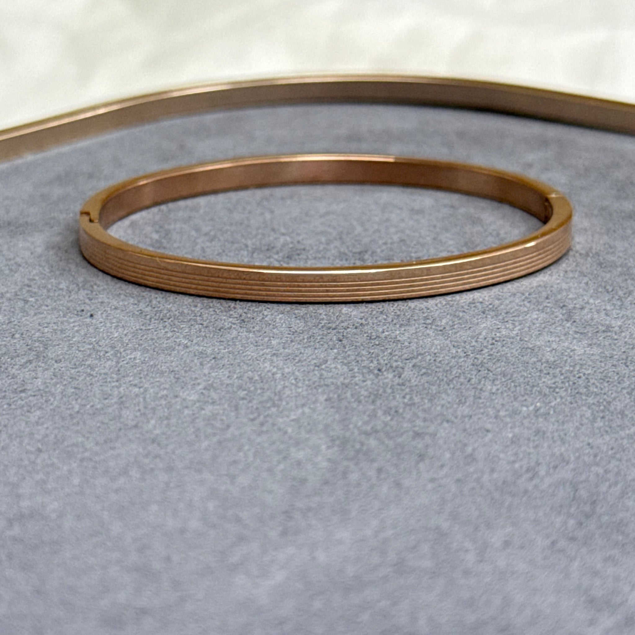 LINING KADA