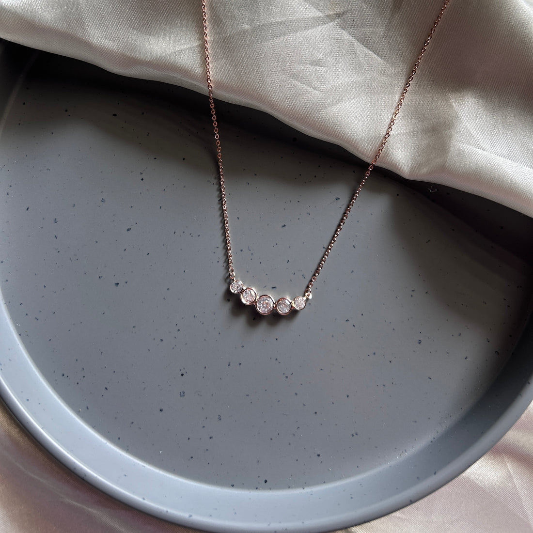 MYRA NECKLACE