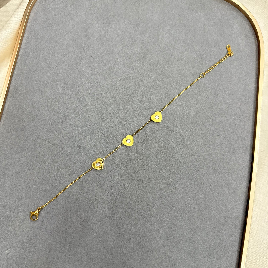 HEART CHARM CHAIN BRACELET