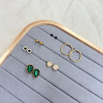 SET OF 6 SIMPLICITY STUDS