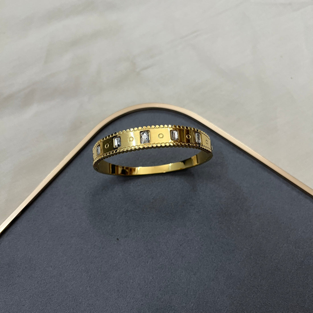 RENDER KADA