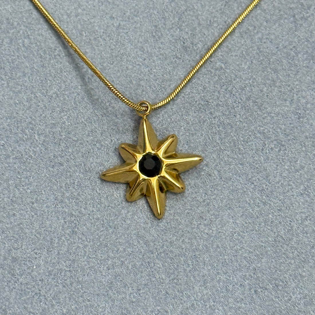 STAR OF THE SHOW NECKLACE