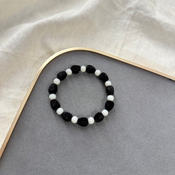 BLACK WHITE BEADS BRACELETS