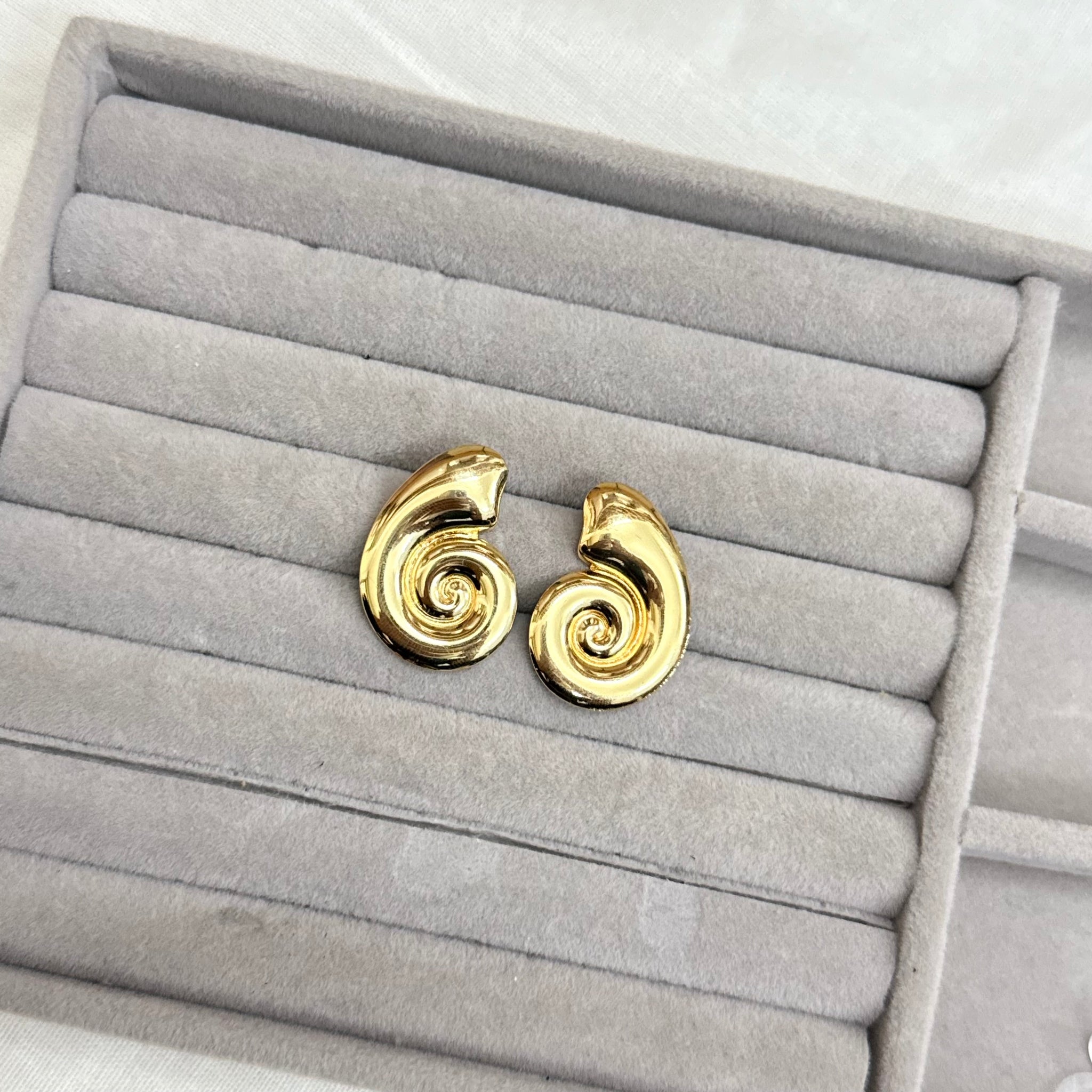 VIBE CHUNKY EARRING