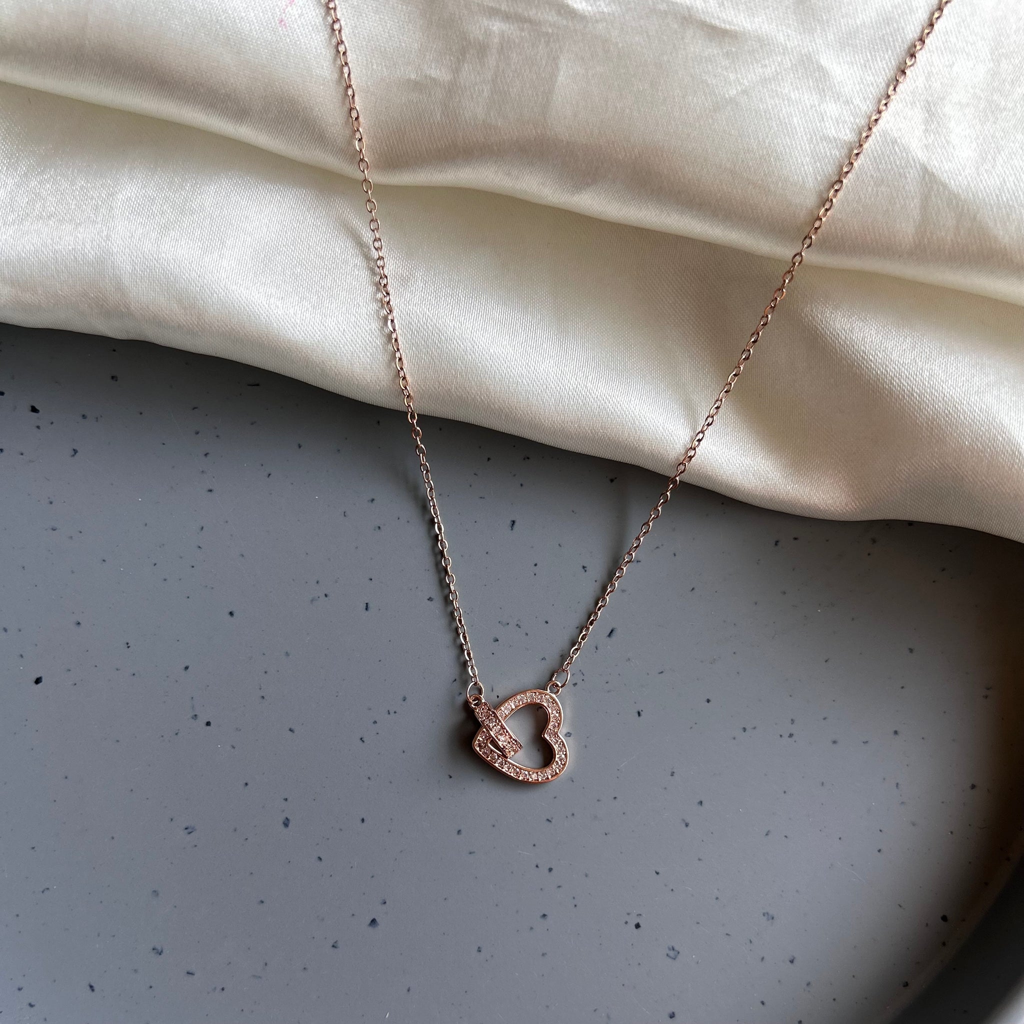 DUAL HEART PENDANT CHAIN