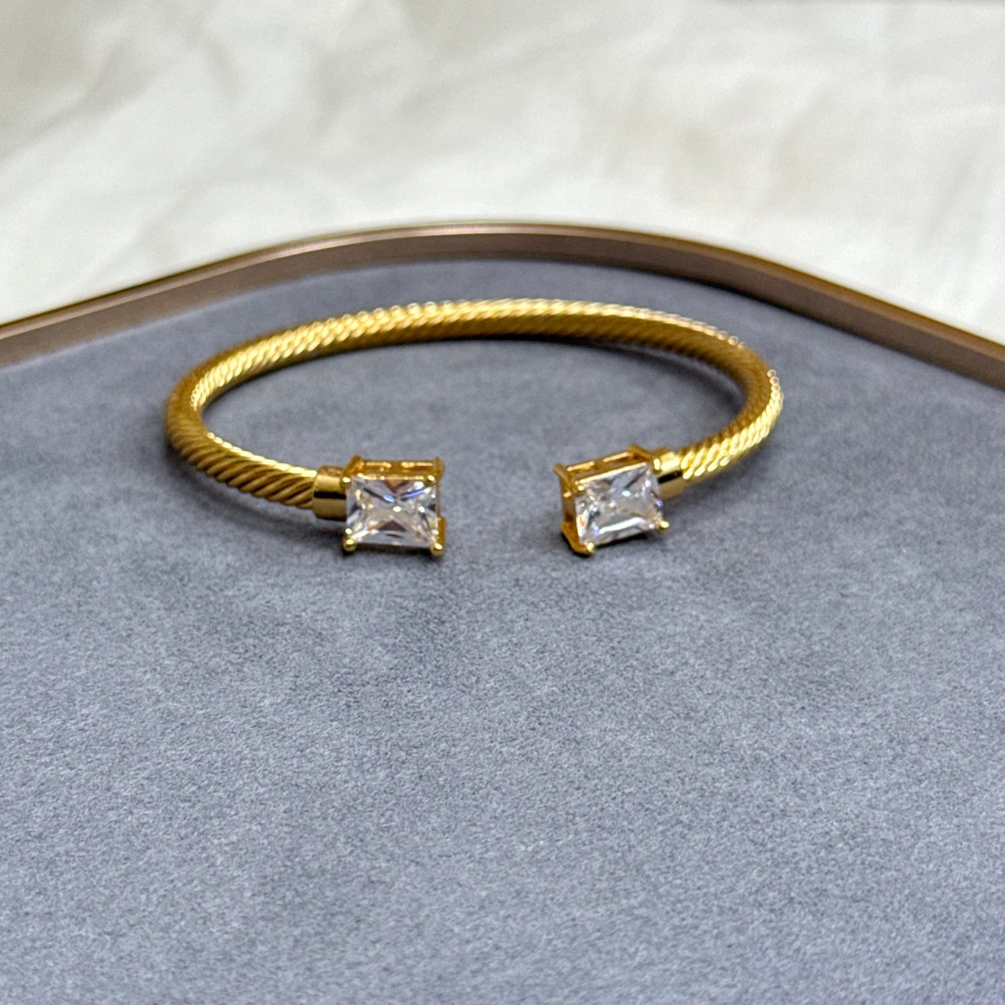 CHARM LINK BRACELET