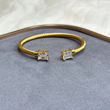 CHARM LINK BRACELET