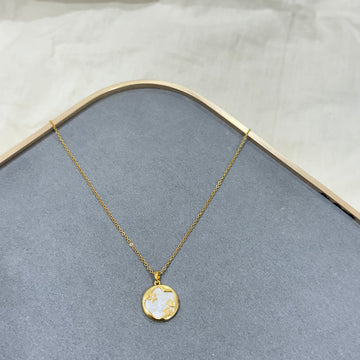 ROUND STAR NECKLACE