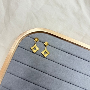 GEOMETRIC EARRINGS