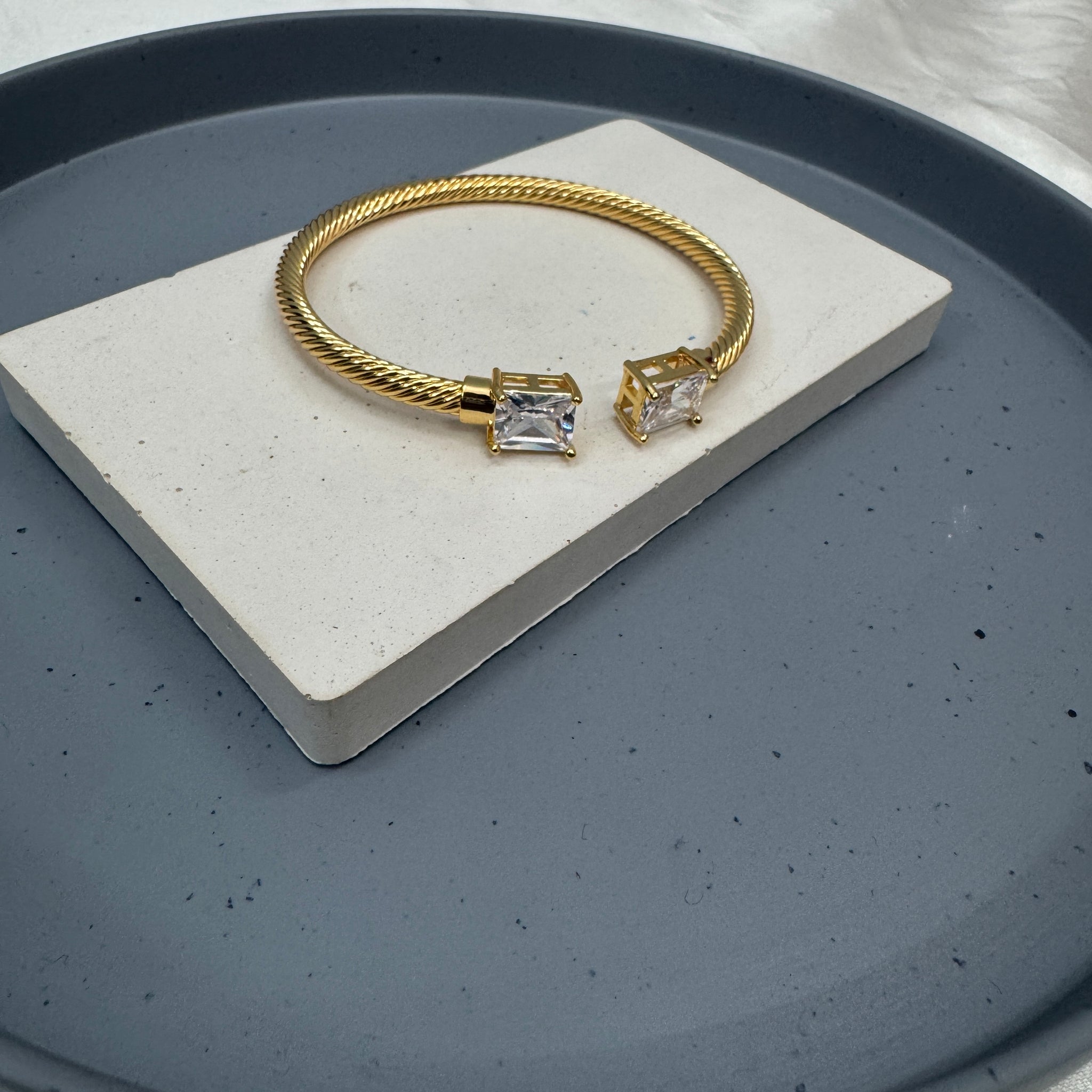 GOLD BANGLE WITH SQUARE CUT CUBIC DIAMOND BRACELET