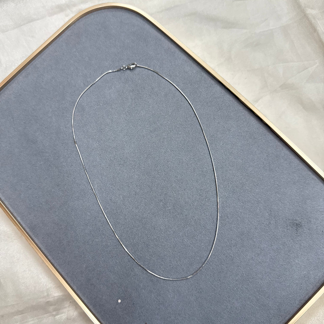 PLAIN SILVER CHAIN