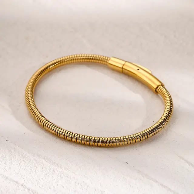 GOLDTONE BRACELET