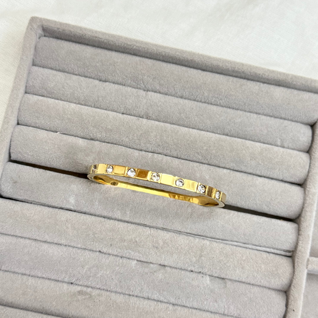 DIAMOND DOT BABY SIZE KADA