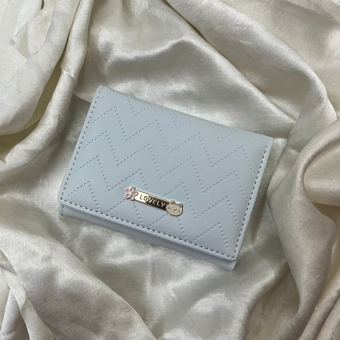 LOVELY TRIFOLD WALLET
