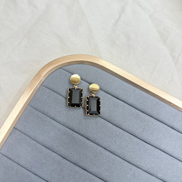 BLACK STONE DANGLE EARRINGS
