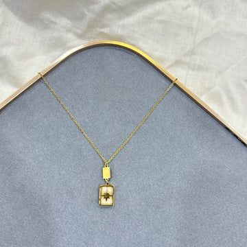 ANCIENT GOLDEN PENDANT NECKLACE - 18K Gold Plated