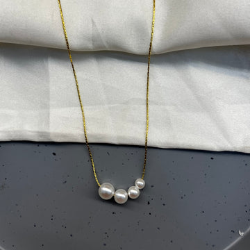 PEARLS OF LOVE CHAIN