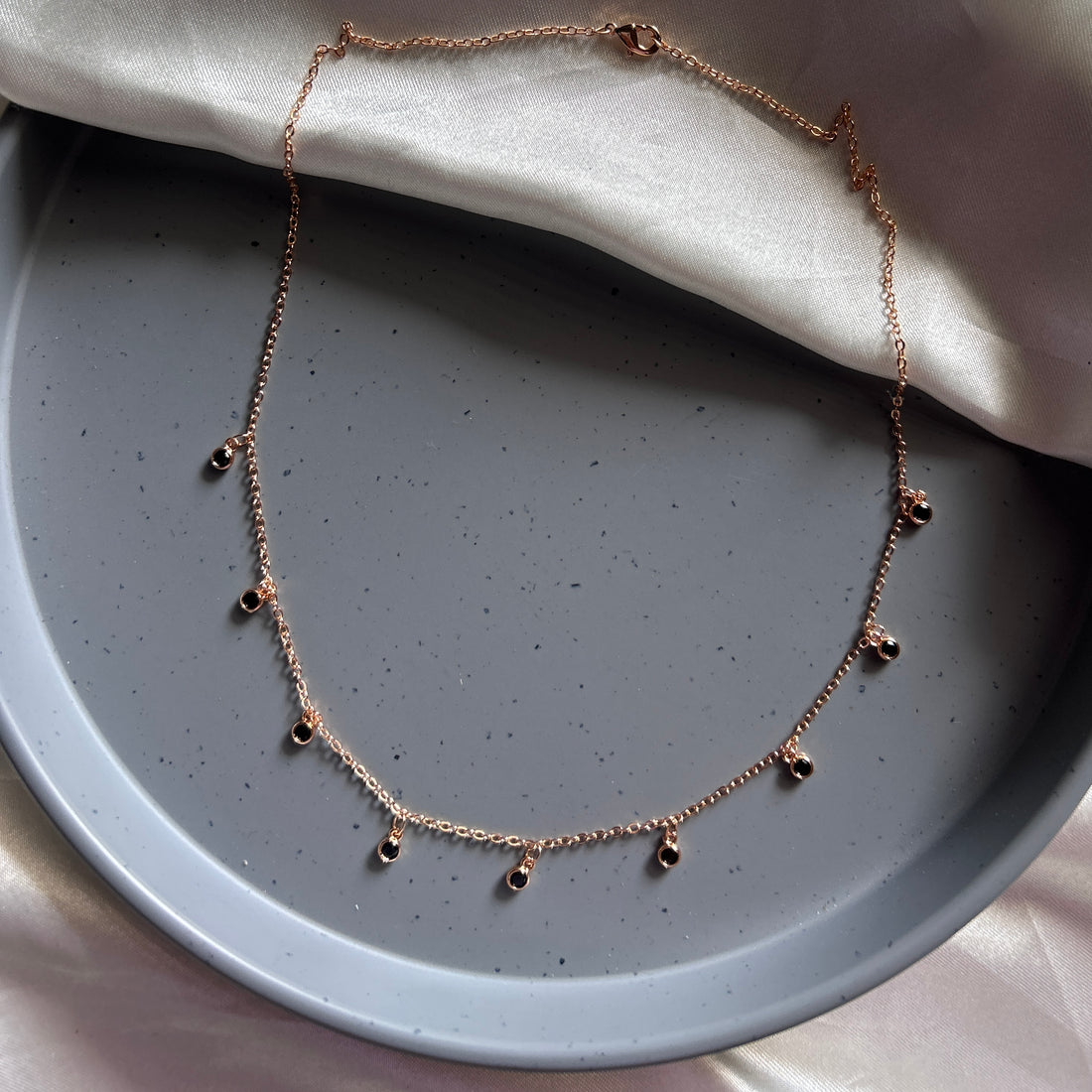 COIN CHOKER NECKLACE