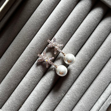 FRESHWATER PEARL EARRINGS