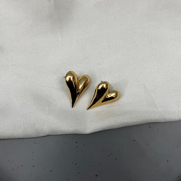 STATEMENT HEART STUD EARRINGS