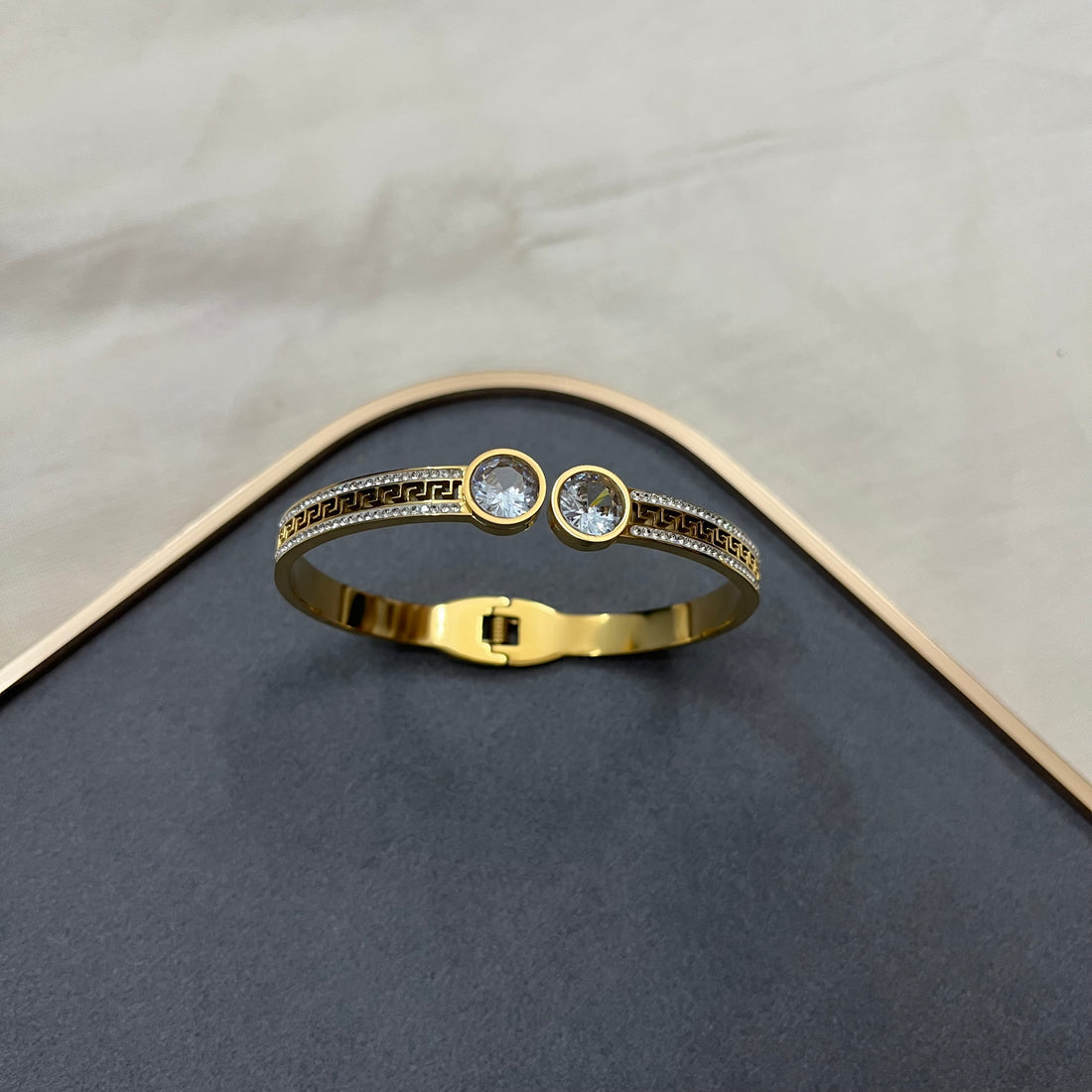 WYMOND LUXE KADA