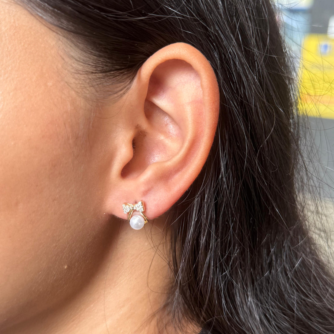 MAEVE PEARL EARRINGS