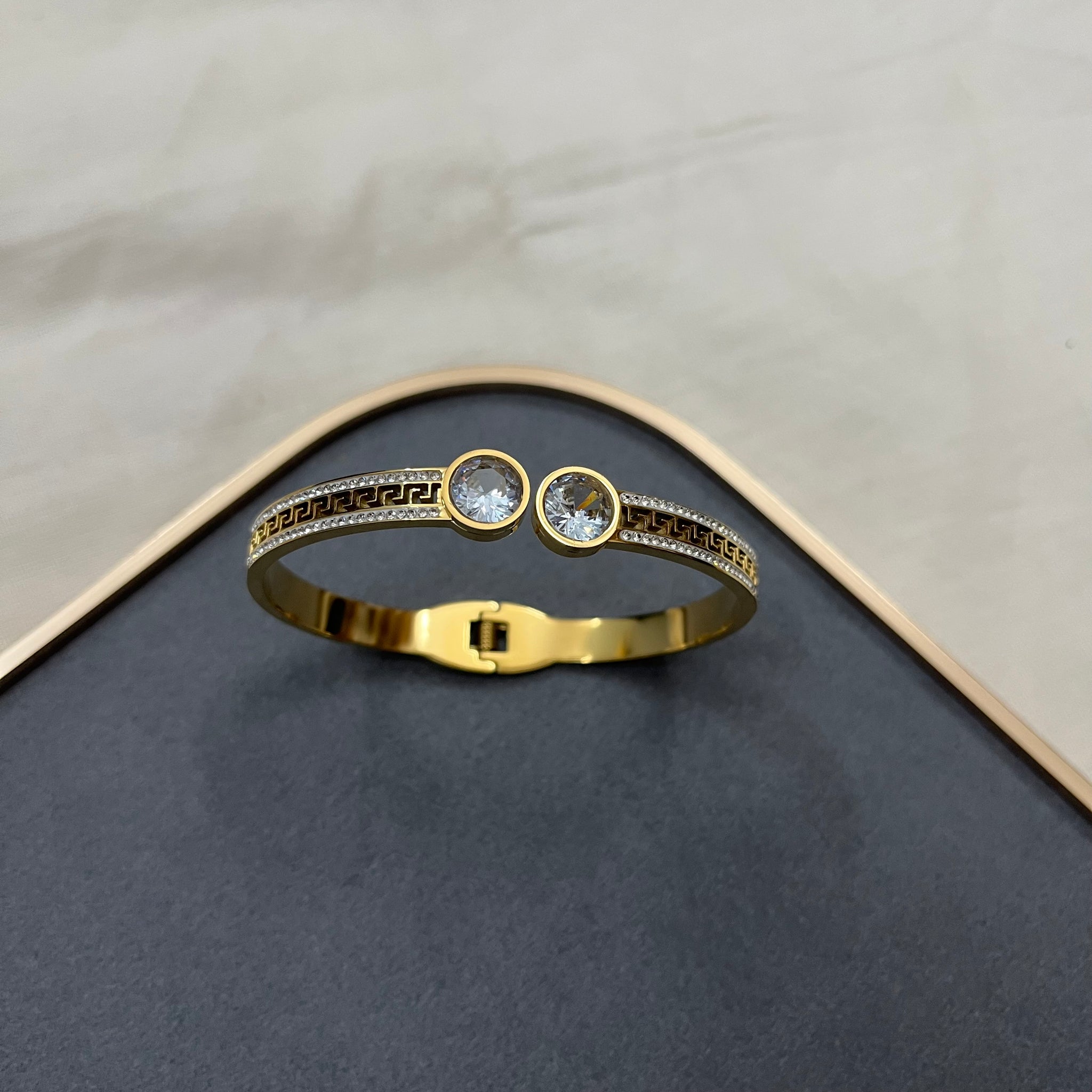 WYMOND LUXE KADA