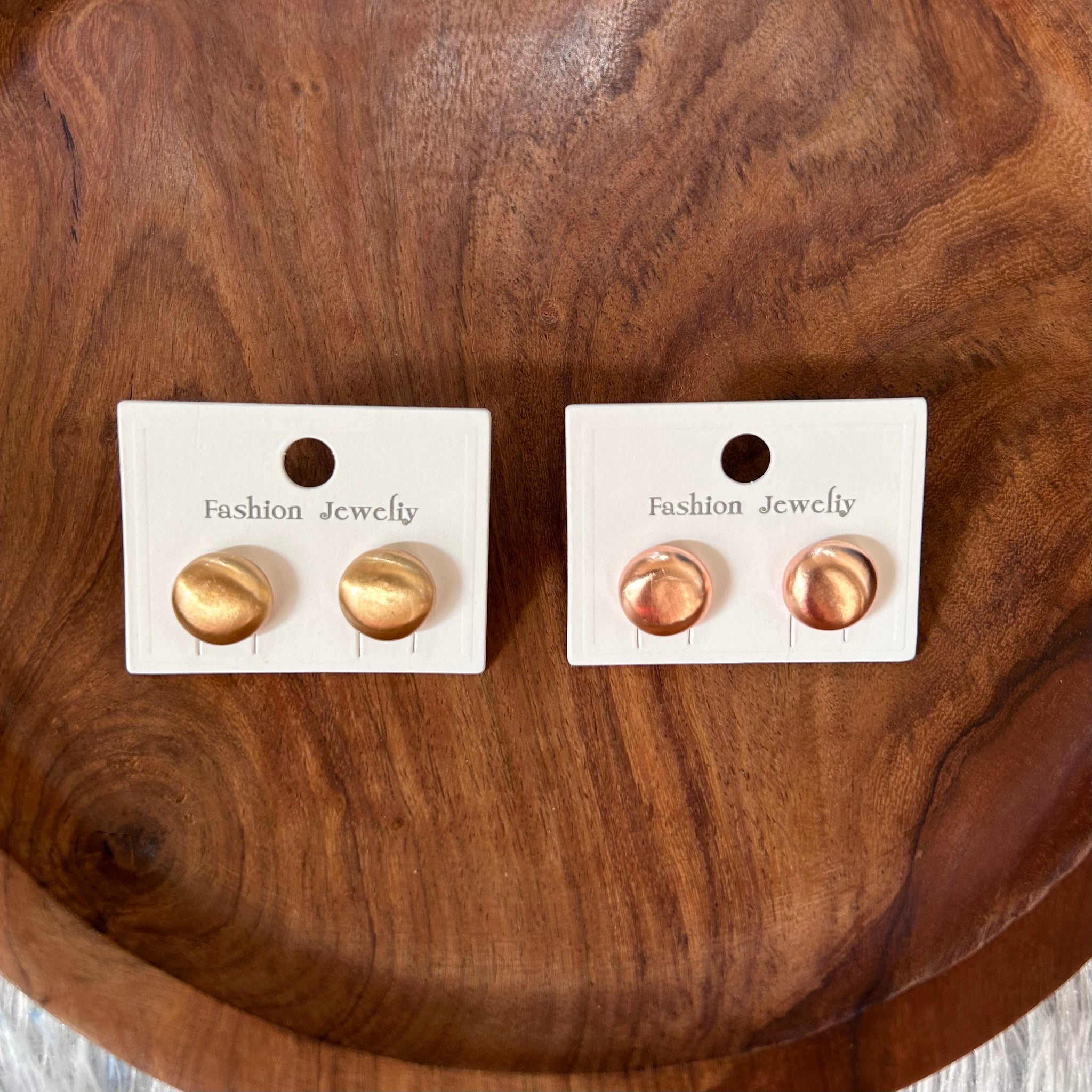 ROUND STUD EARRINGS