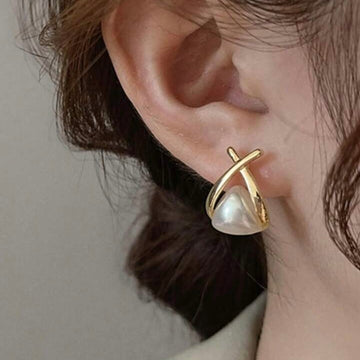 DAINTY FAUX PEARL EARRINGS