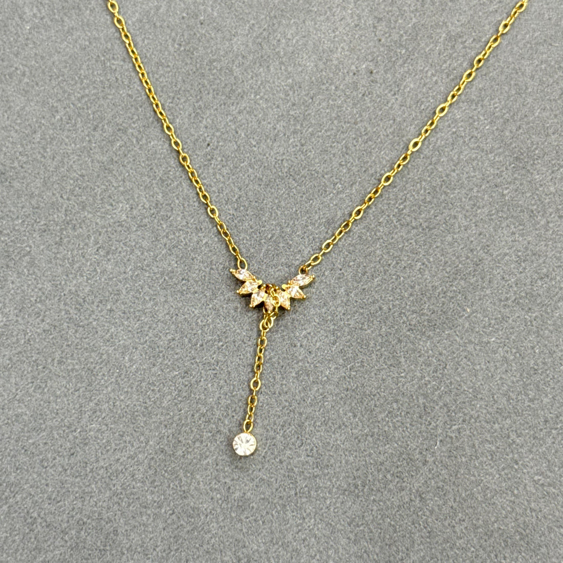 7 DIAMOND NECKLACE